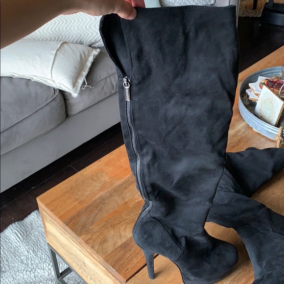 Kardashian Kollection black faux suede boot size9 - Picture 2 of 6